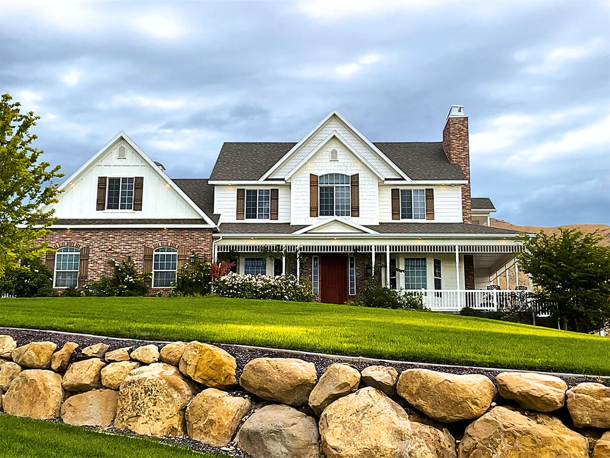 Modern Colonial Revival Modern Colonial Revival